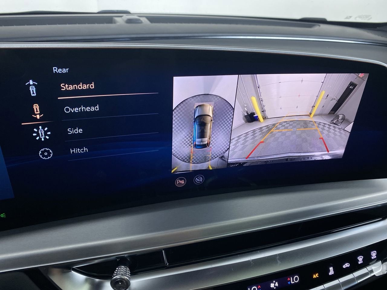 2025 Cadillac LYRIQ Luxury 1