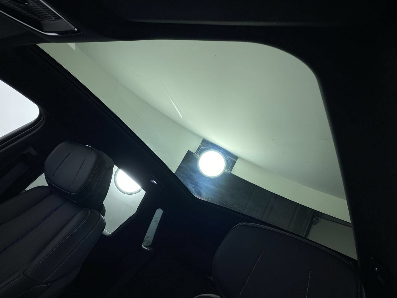 2024 Cadillac LYRIQ Luxury 1