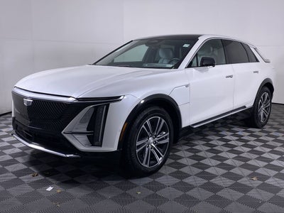 2024 Cadillac LYRIQ Luxury 1
