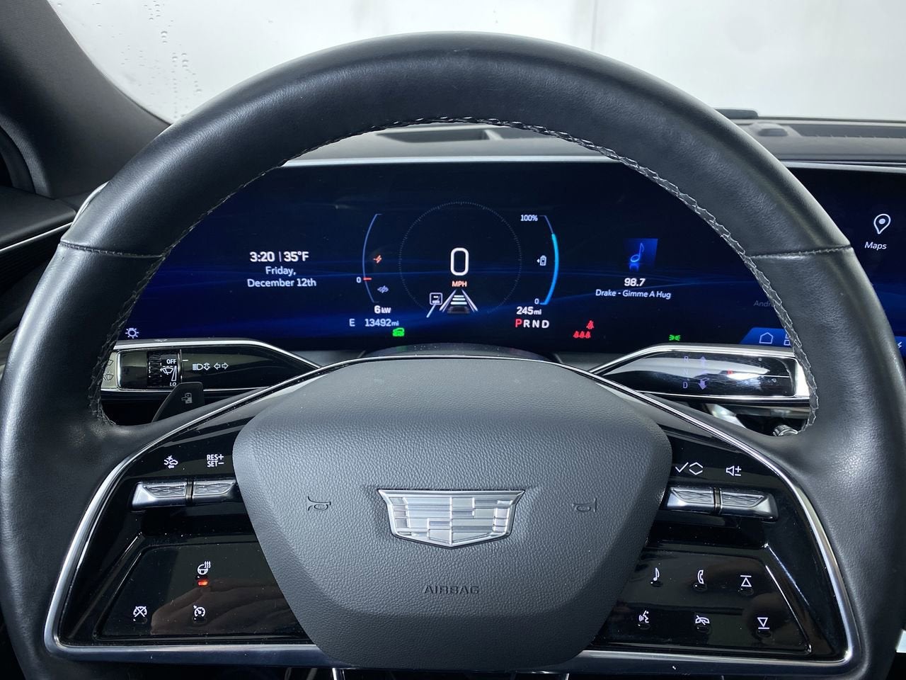 2024 Cadillac LYRIQ Luxury 1