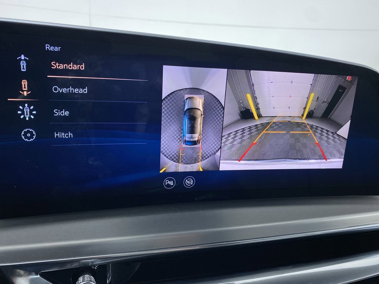 2024 Cadillac LYRIQ Luxury 1