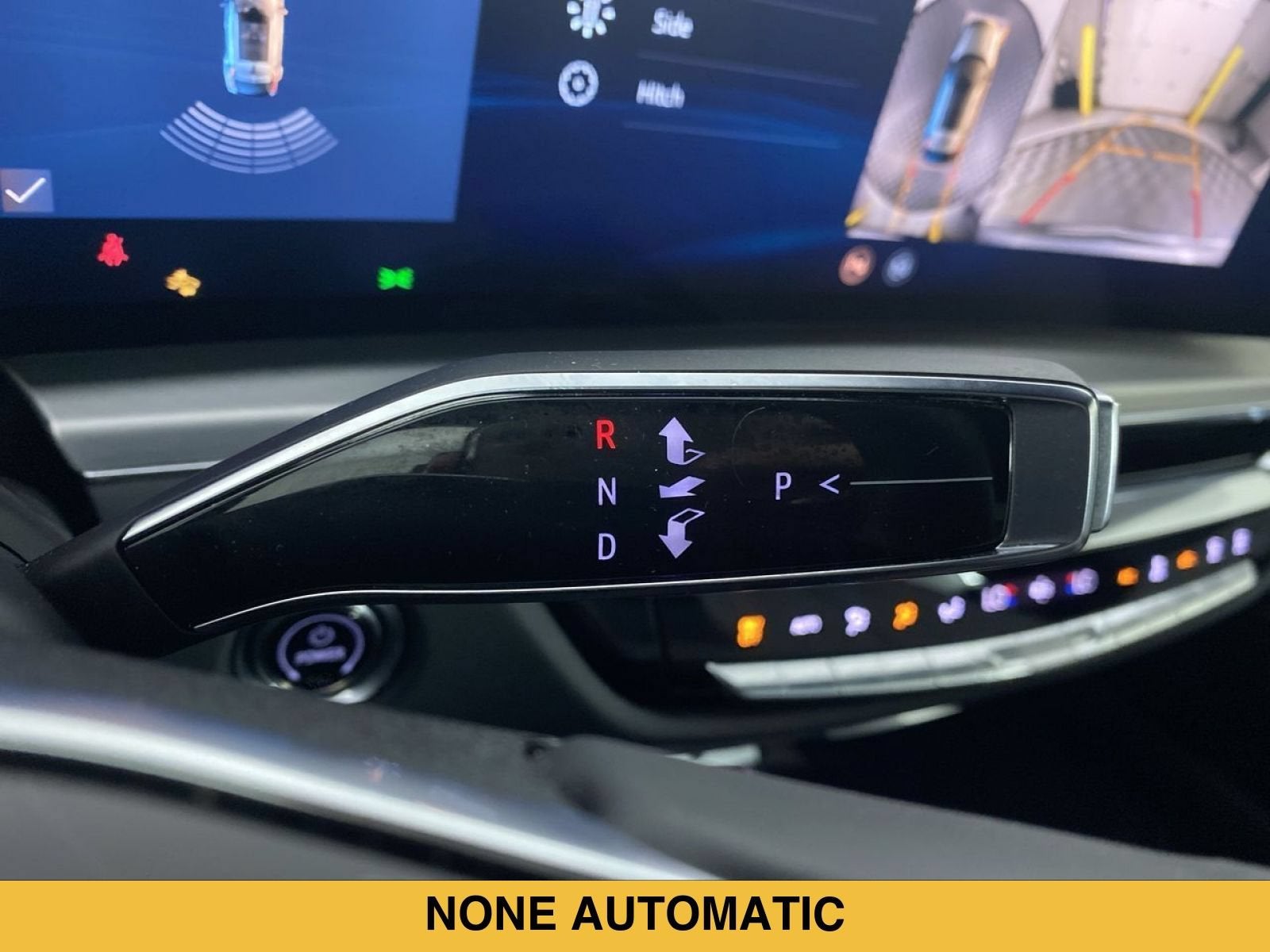 2024 Cadillac LYRIQ Luxury 1