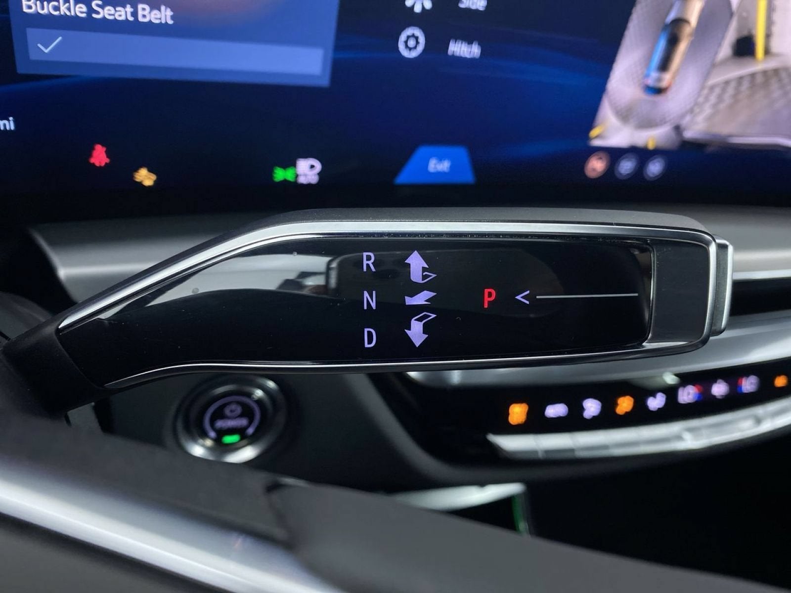 2024 Cadillac LYRIQ Luxury 1