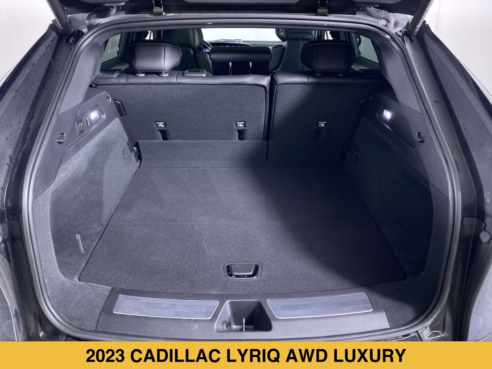 2023 Cadillac LYRIQ Luxury