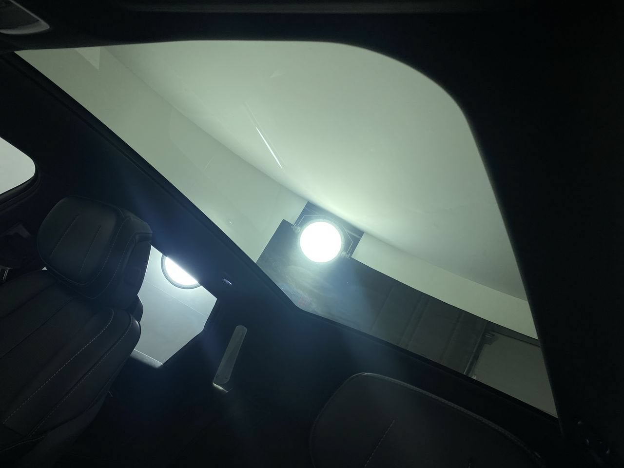 2024 Cadillac LYRIQ Luxury 1