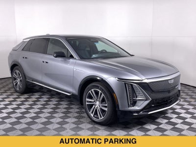 2024 Cadillac LYRIQ Luxury 2