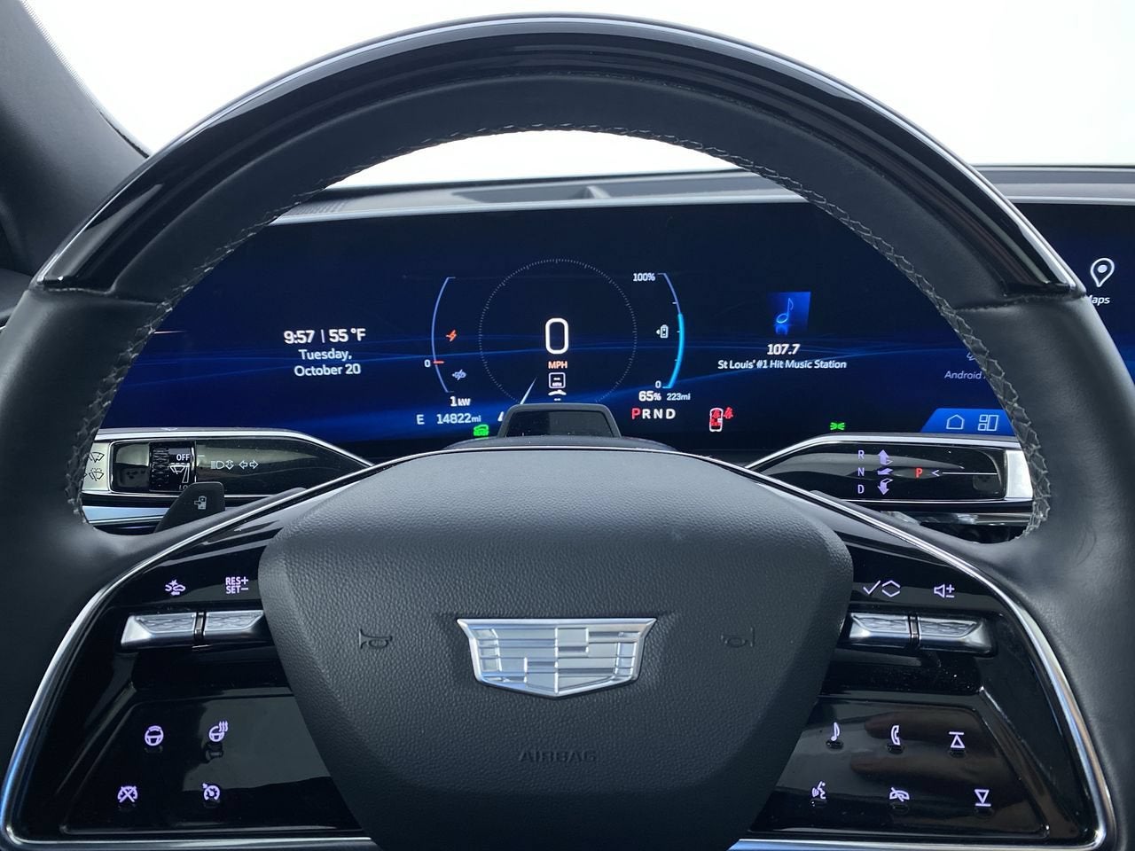 2024 Cadillac LYRIQ Luxury 2