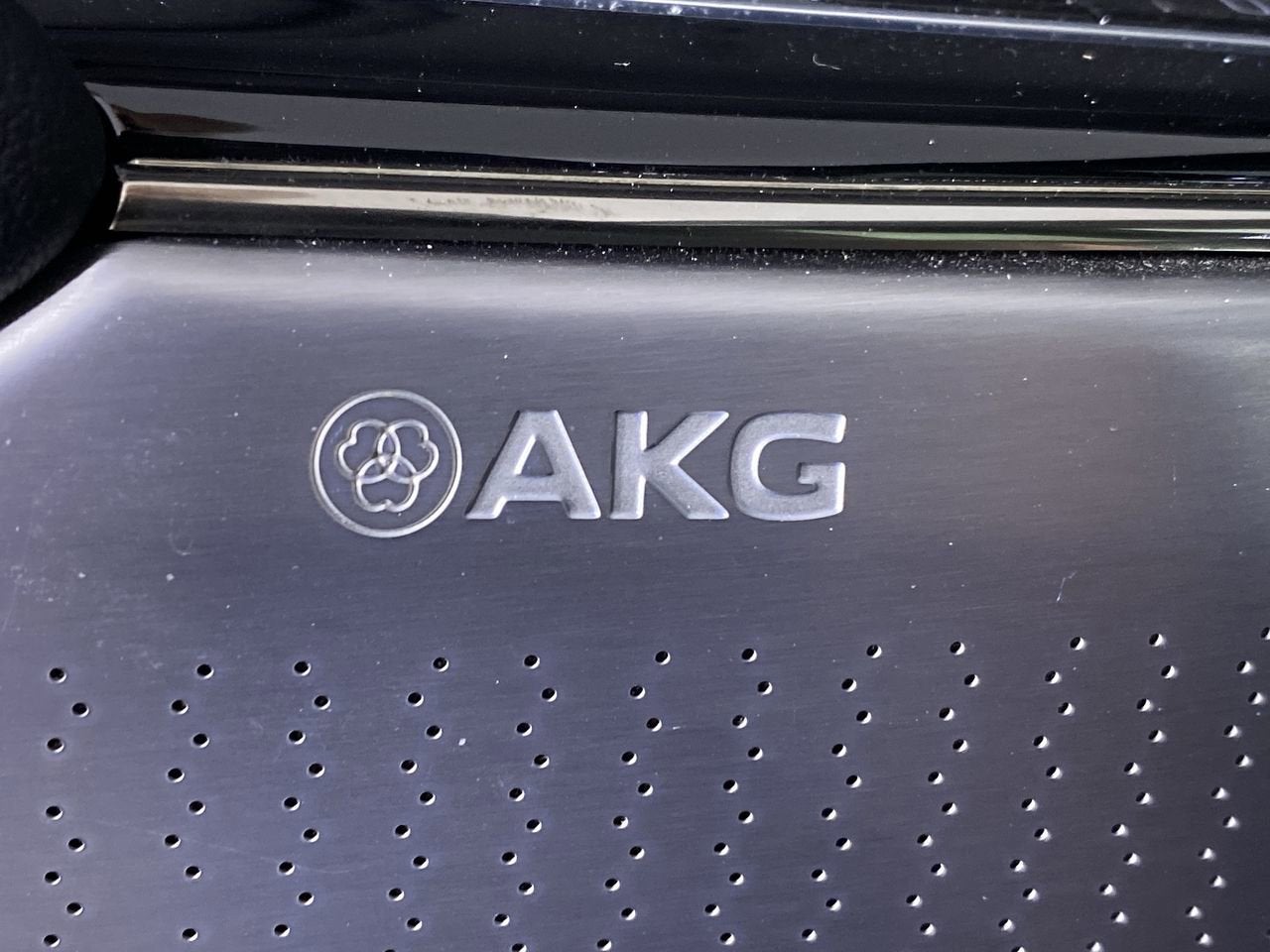 2024 Cadillac LYRIQ Luxury 3