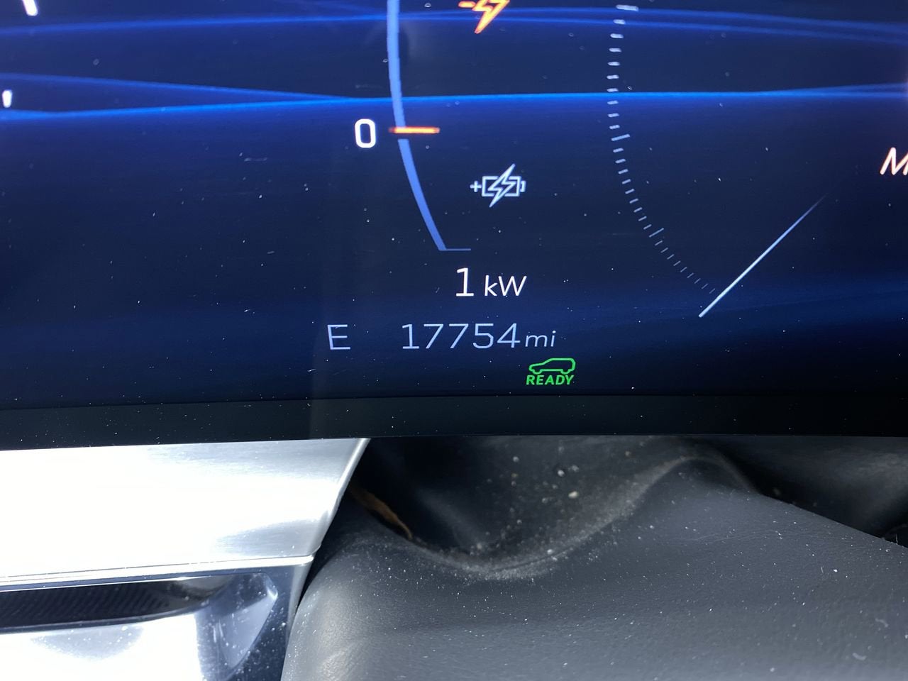 2024 Cadillac LYRIQ Luxury 3