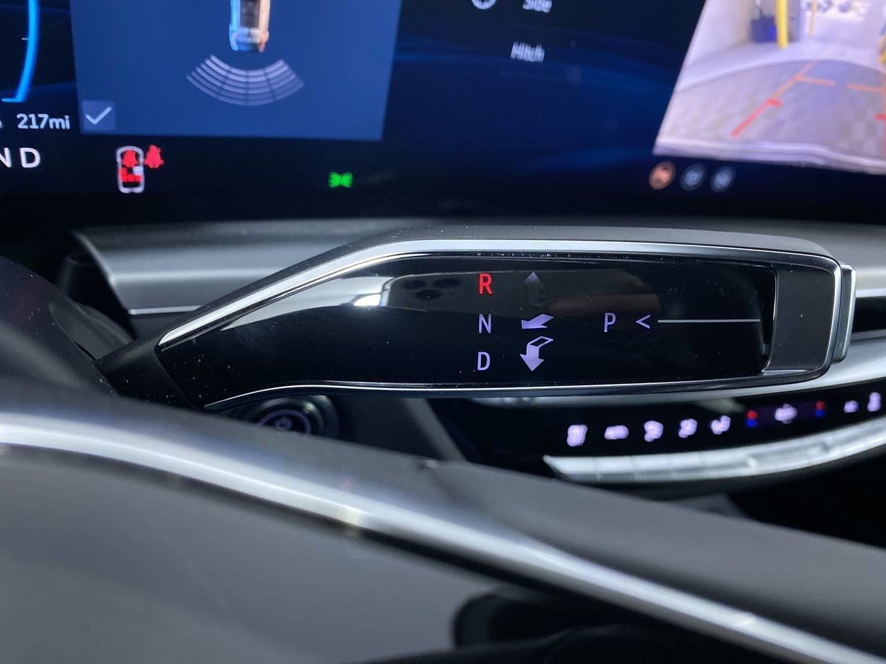 2024 Cadillac LYRIQ Luxury 3