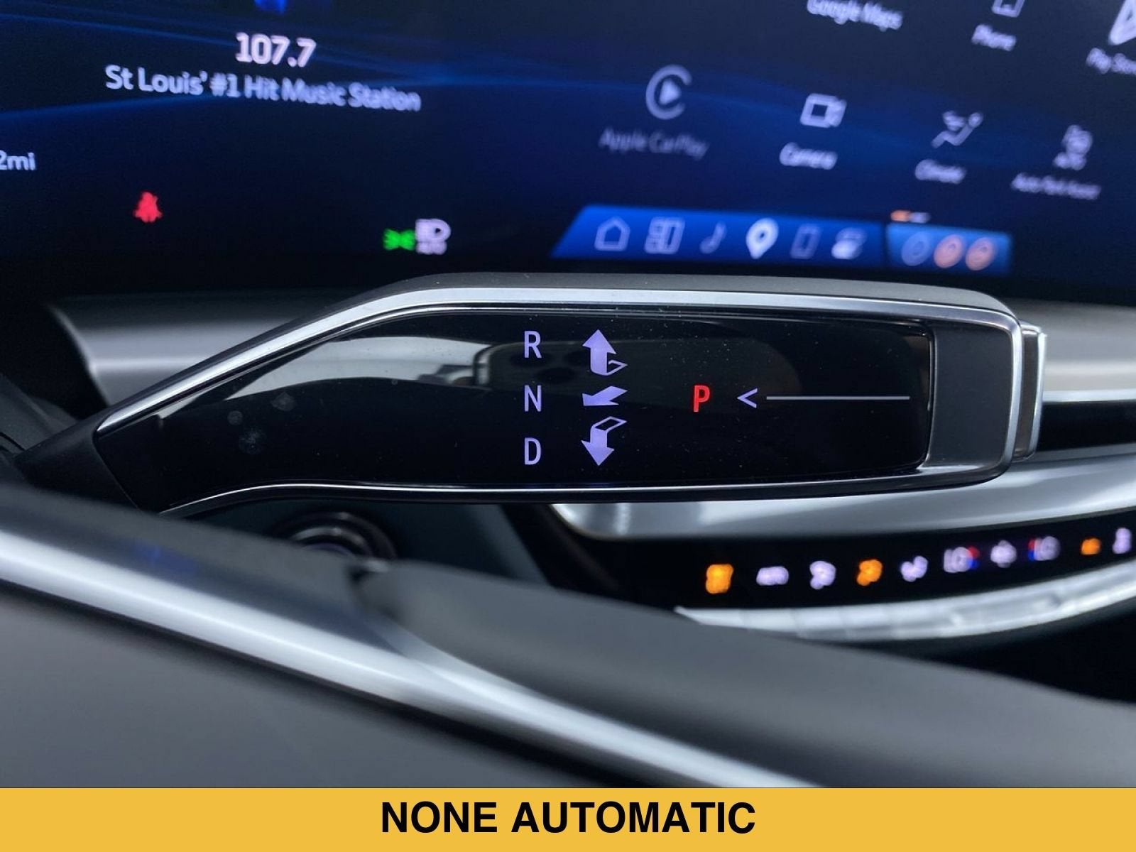 2024 Cadillac LYRIQ Luxury 3