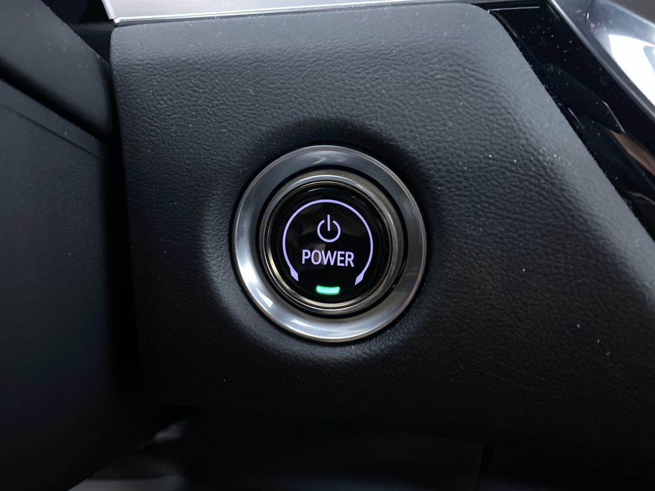 2024 Cadillac LYRIQ Luxury 3