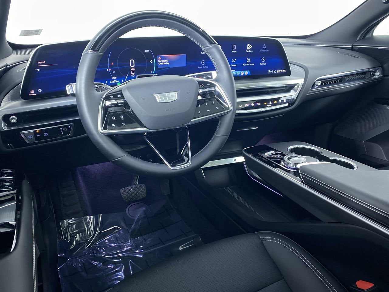 2024 Cadillac LYRIQ Luxury 3