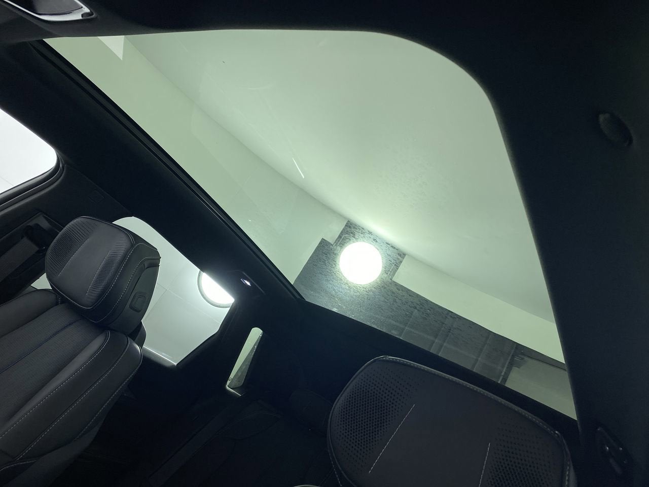 2024 Cadillac LYRIQ Luxury 3