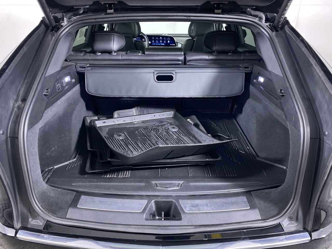 2024 Cadillac LYRIQ Luxury 3