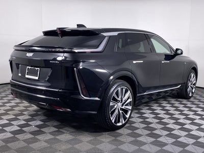 2024 Cadillac LYRIQ Luxury 3