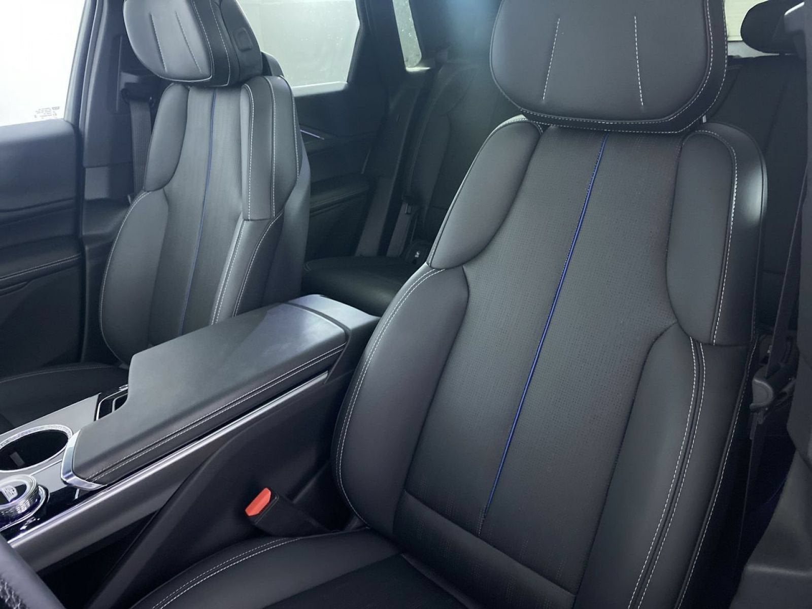 2024 Cadillac LYRIQ Sport 1