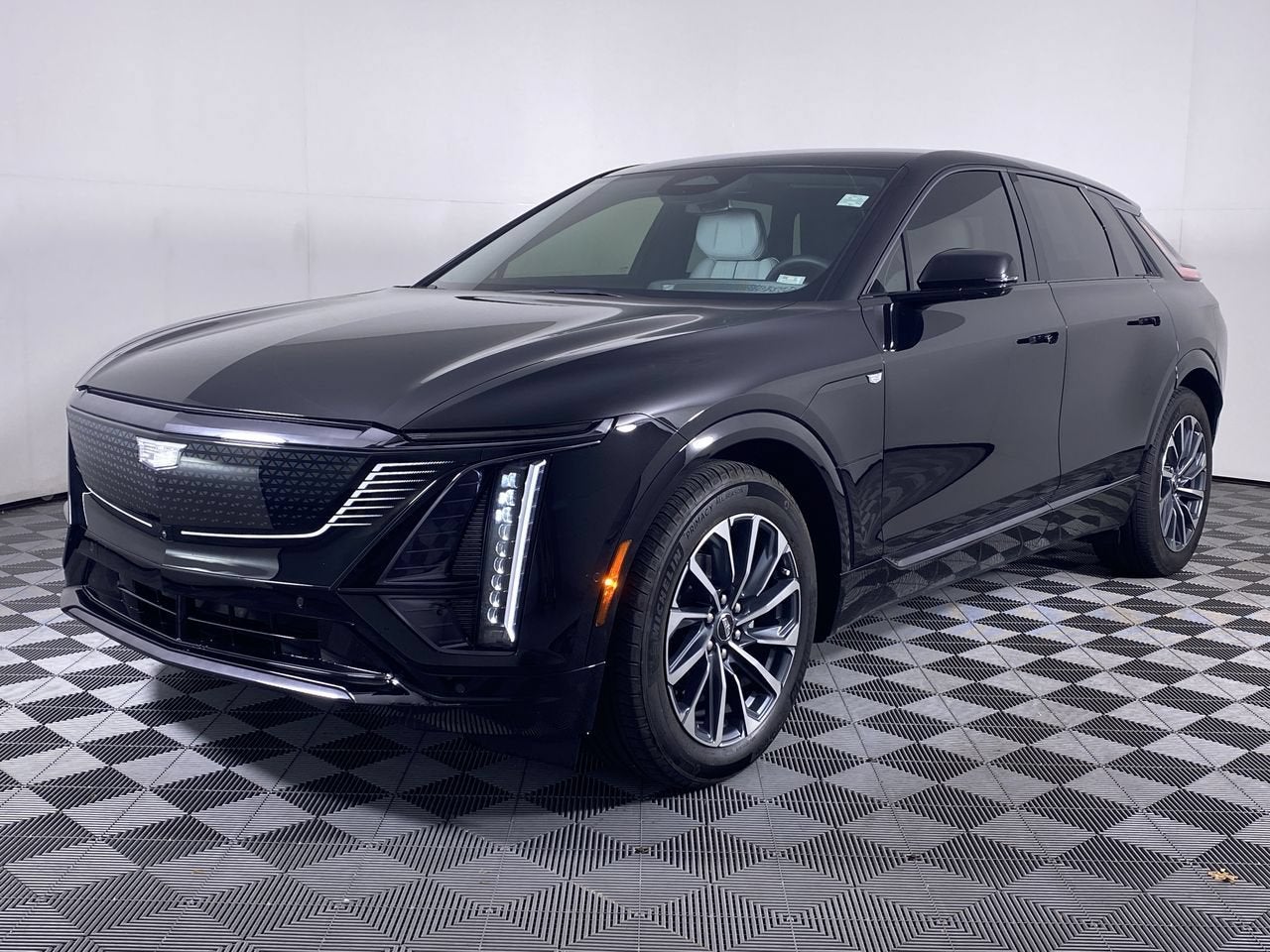2024 Cadillac LYRIQ Sport 1