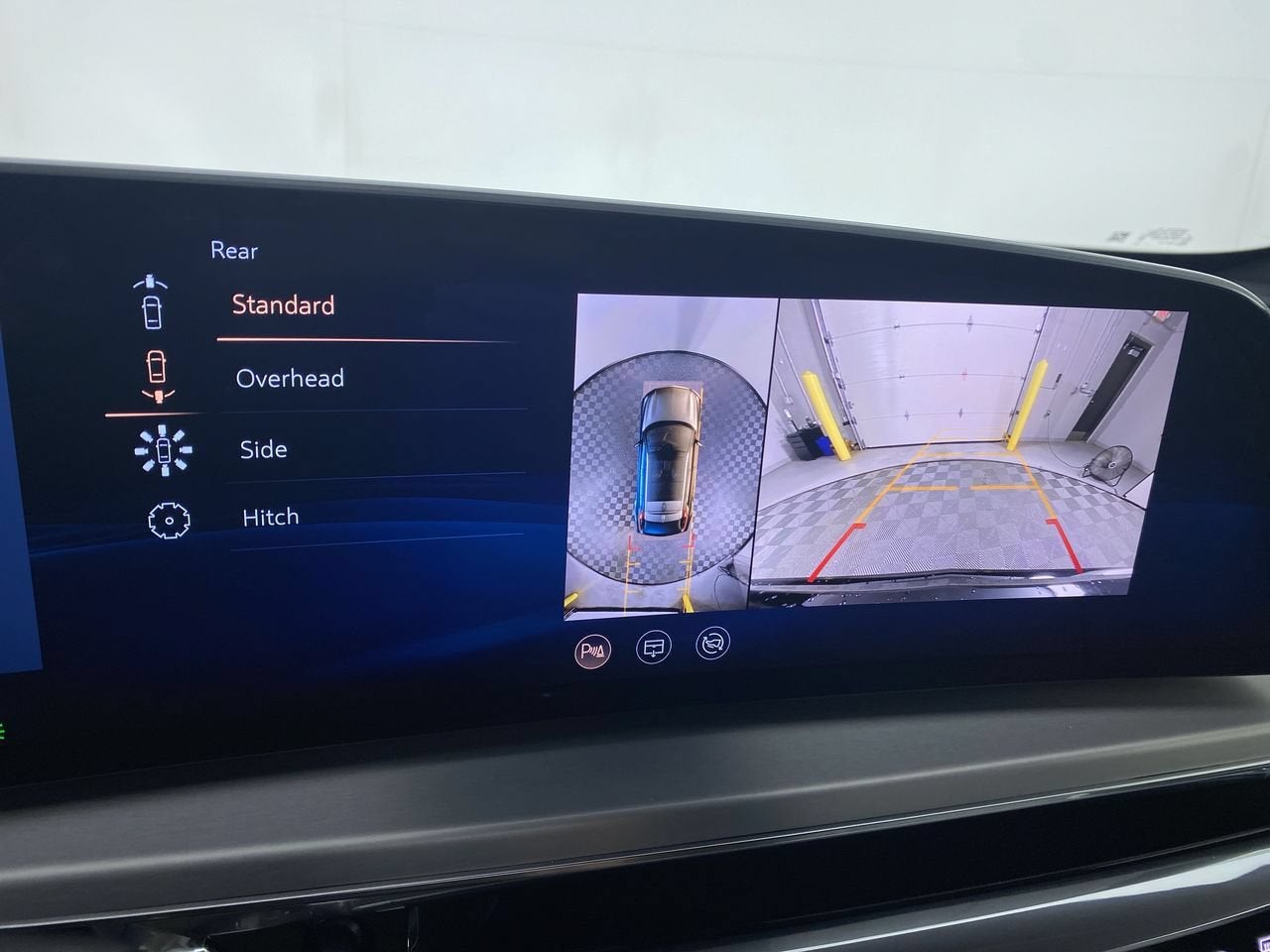 2024 Cadillac LYRIQ Sport 1