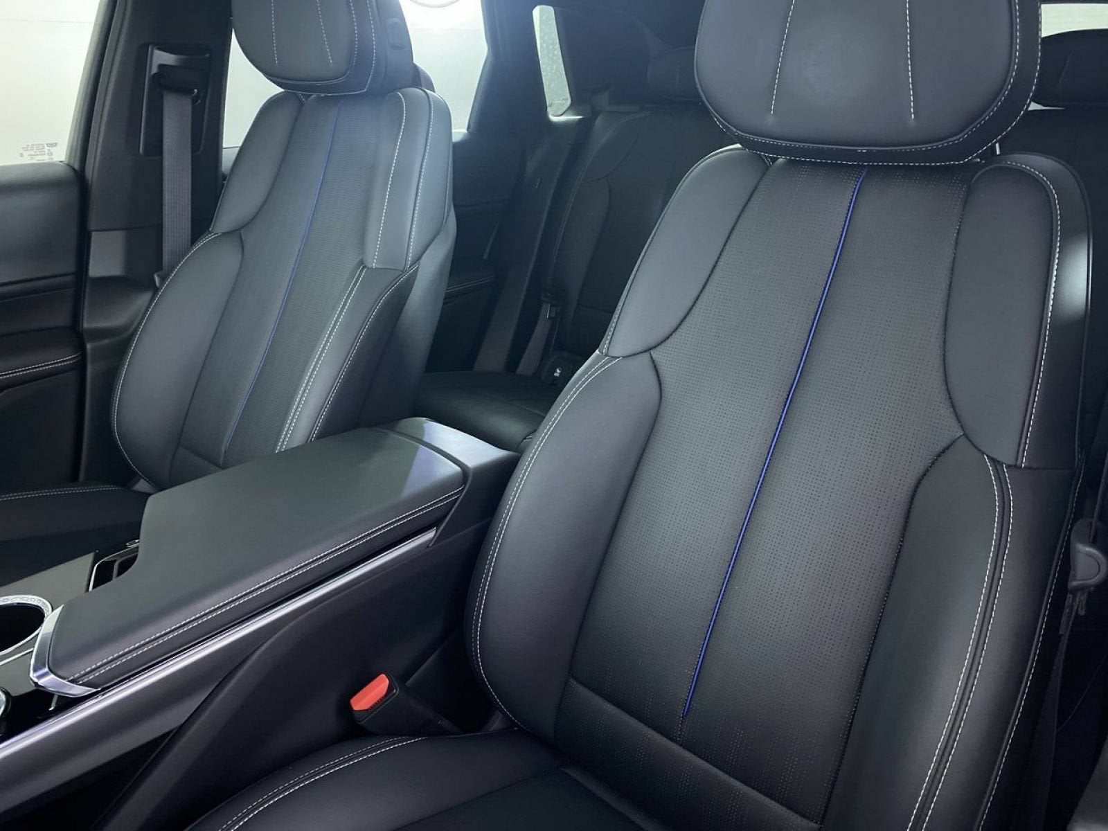 2024 Cadillac LYRIQ Sport 1