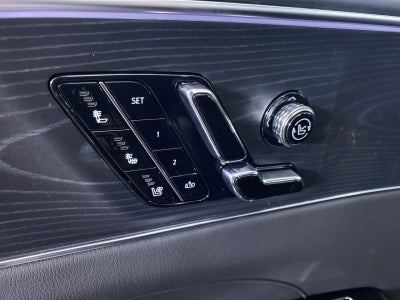 2025 Cadillac LYRIQ Luxury 3