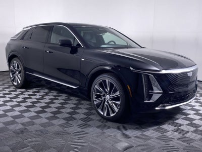 2025 Cadillac LYRIQ Luxury 3