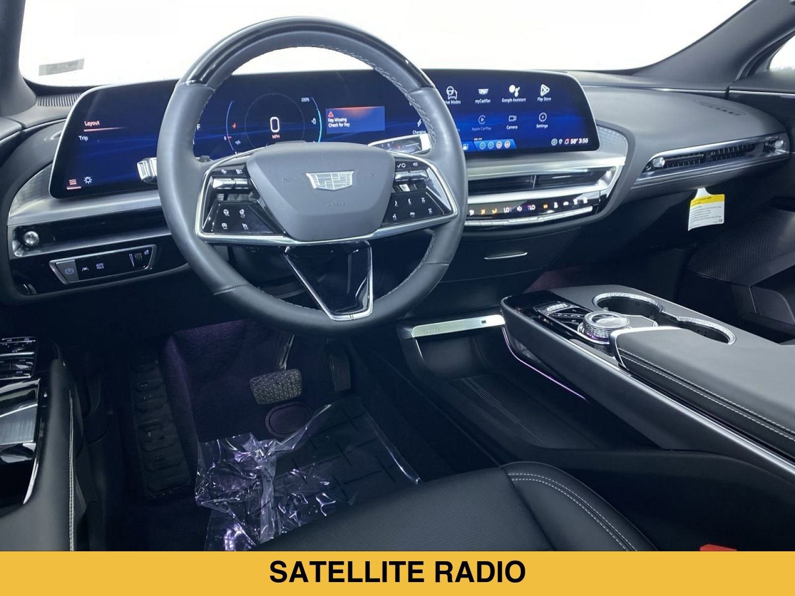 2025 Cadillac LYRIQ Luxury 3