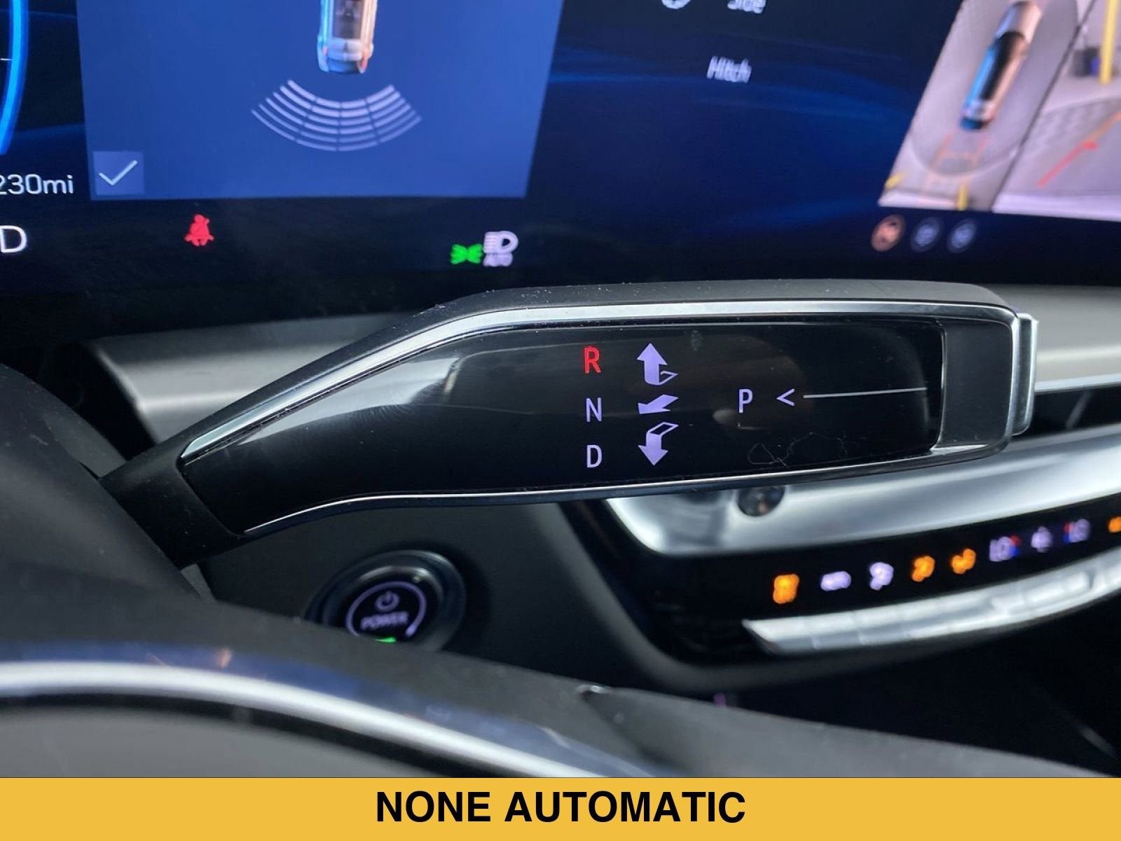 2025 Cadillac LYRIQ Luxury 3