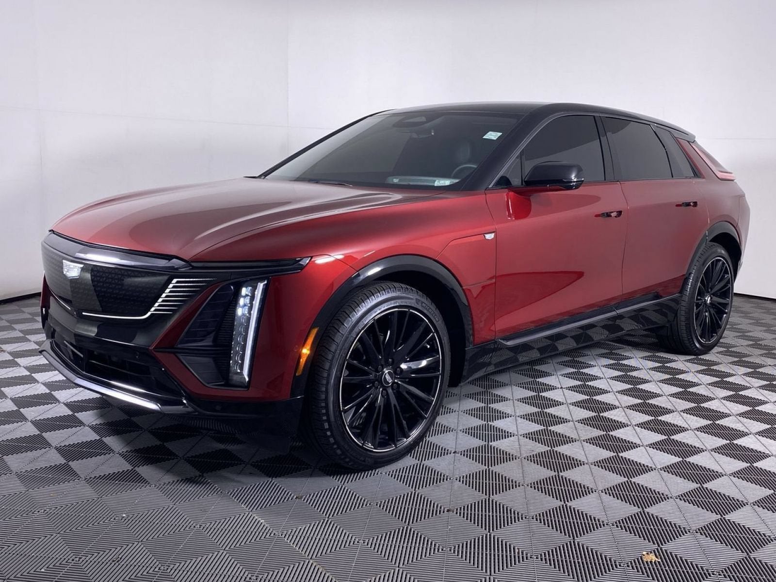 2024 Cadillac LYRIQ Sport 1