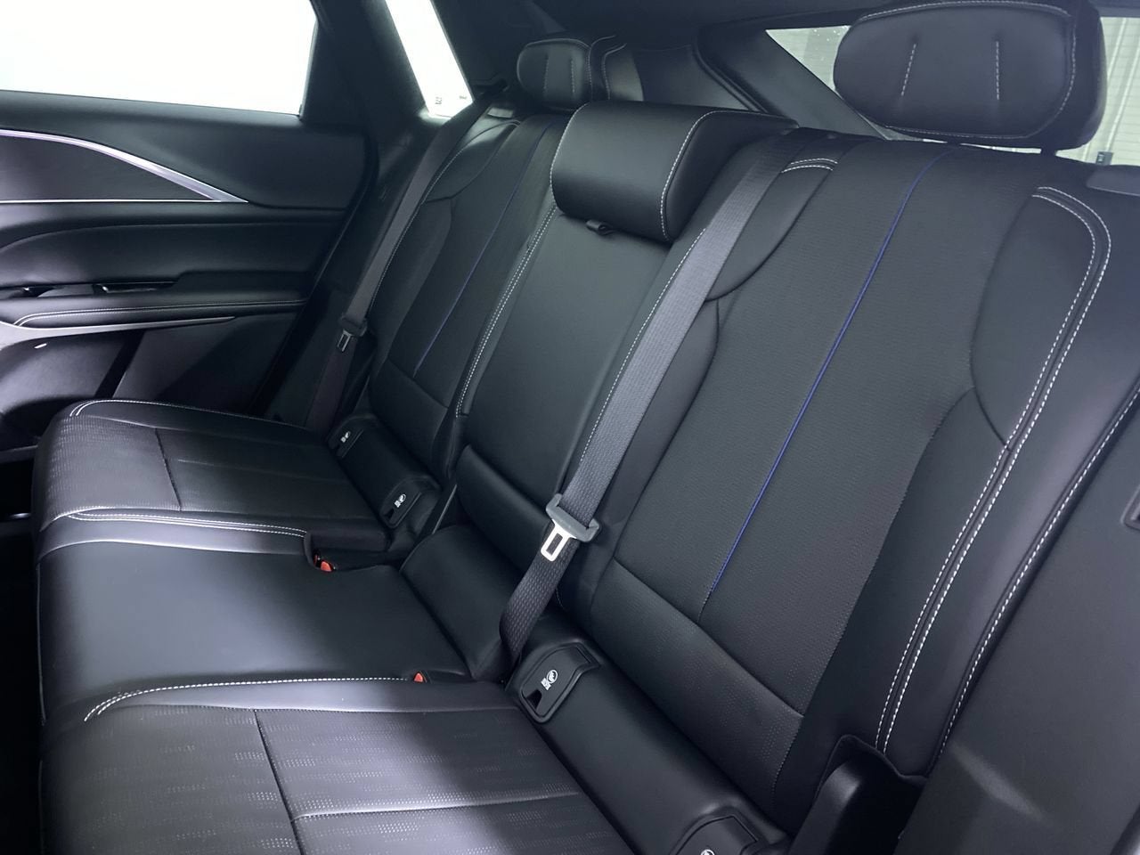 2024 Cadillac LYRIQ Sport 1