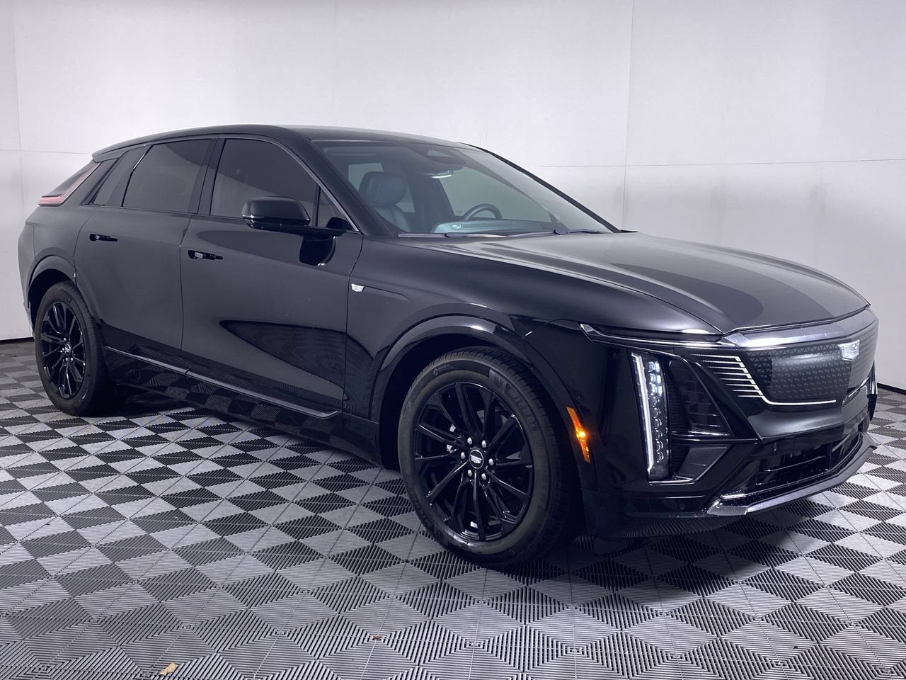 2024 Cadillac LYRIQ Sport 1