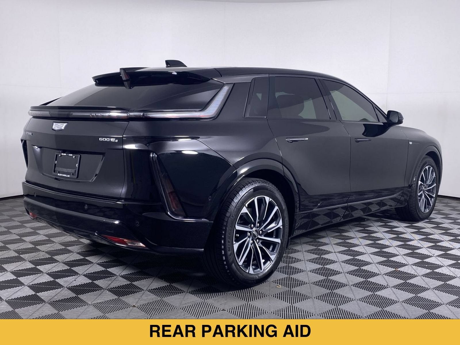 2024 Cadillac LYRIQ Sport 2