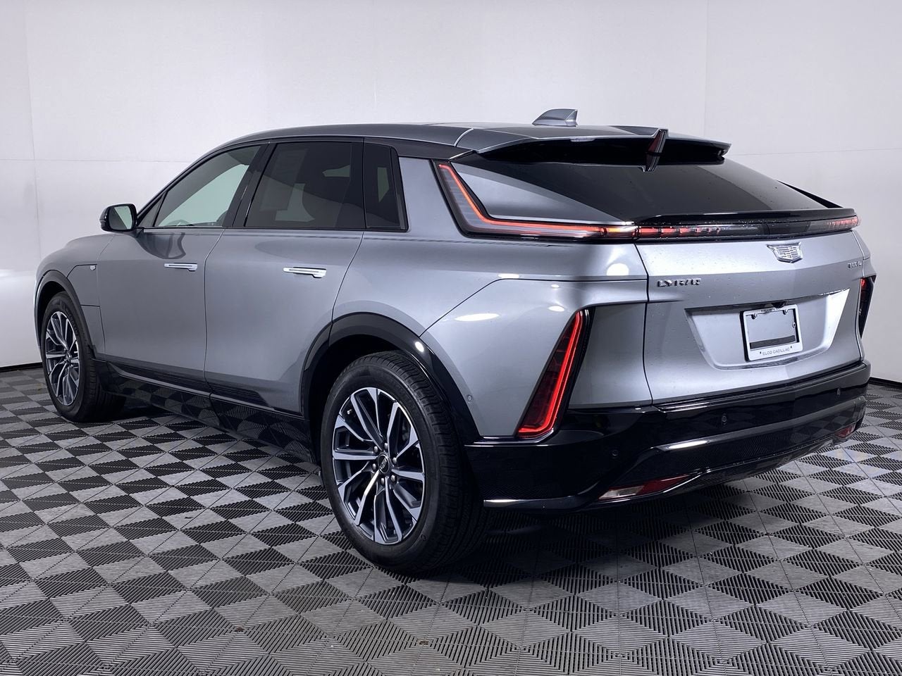 2024 Cadillac LYRIQ Sport 2