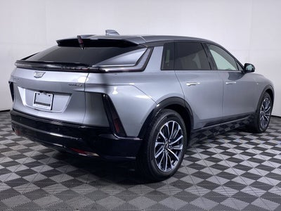 2024 Cadillac LYRIQ Sport 2