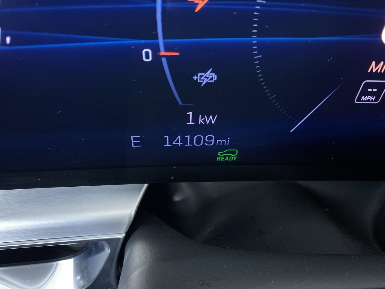 2024 Cadillac LYRIQ Sport 2