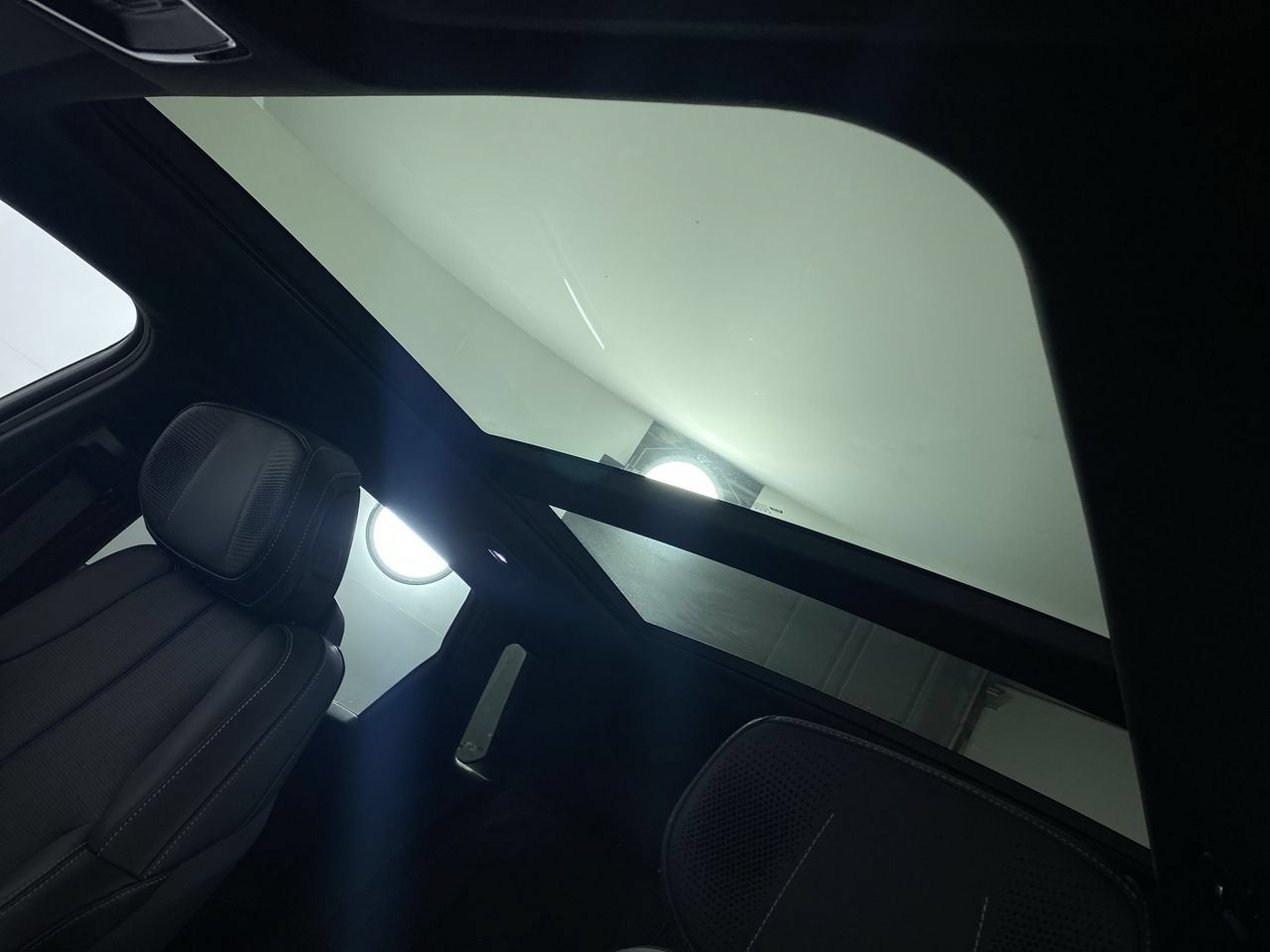 2024 Cadillac LYRIQ Sport 2