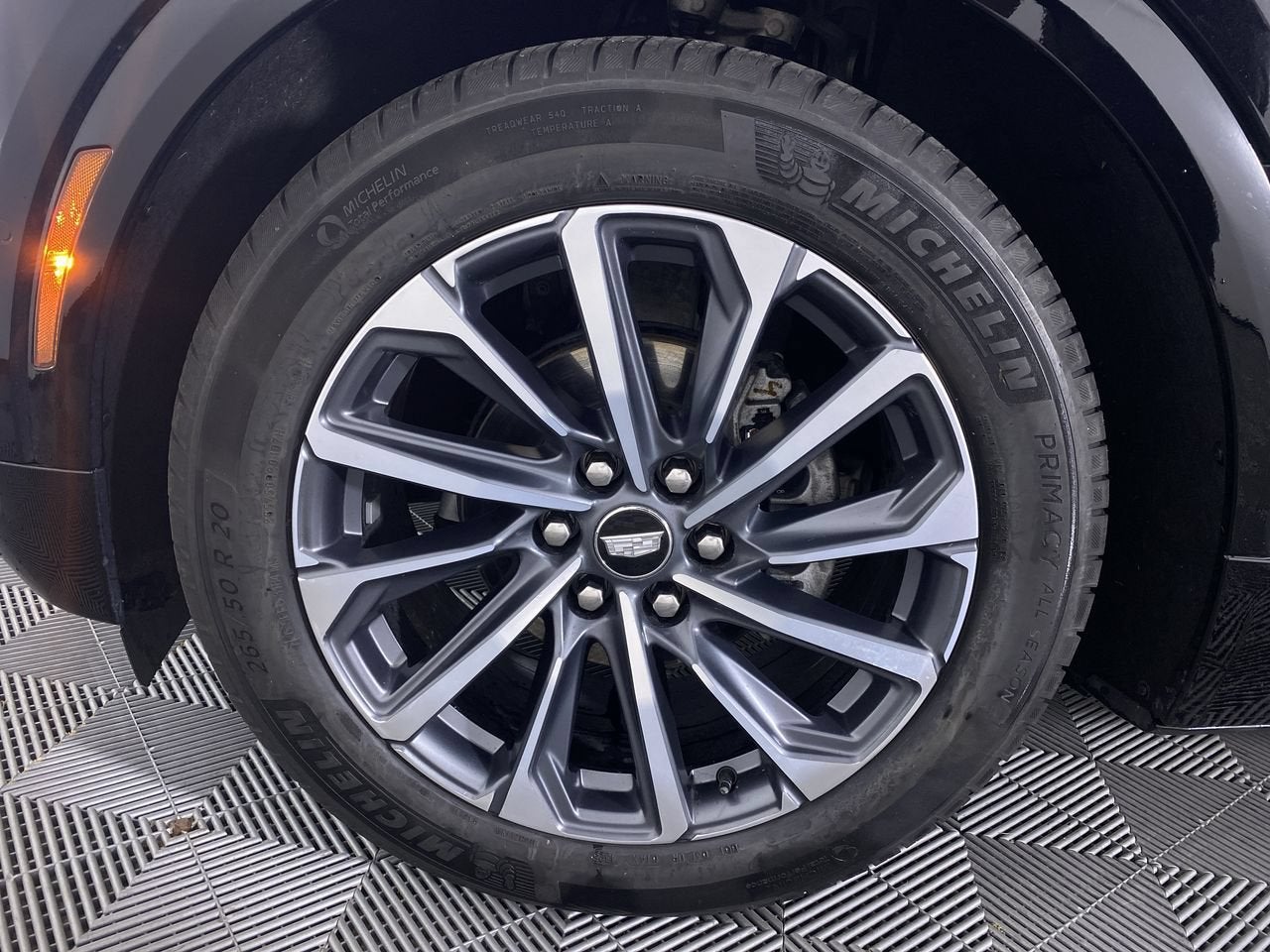 2024 Cadillac LYRIQ Sport 2