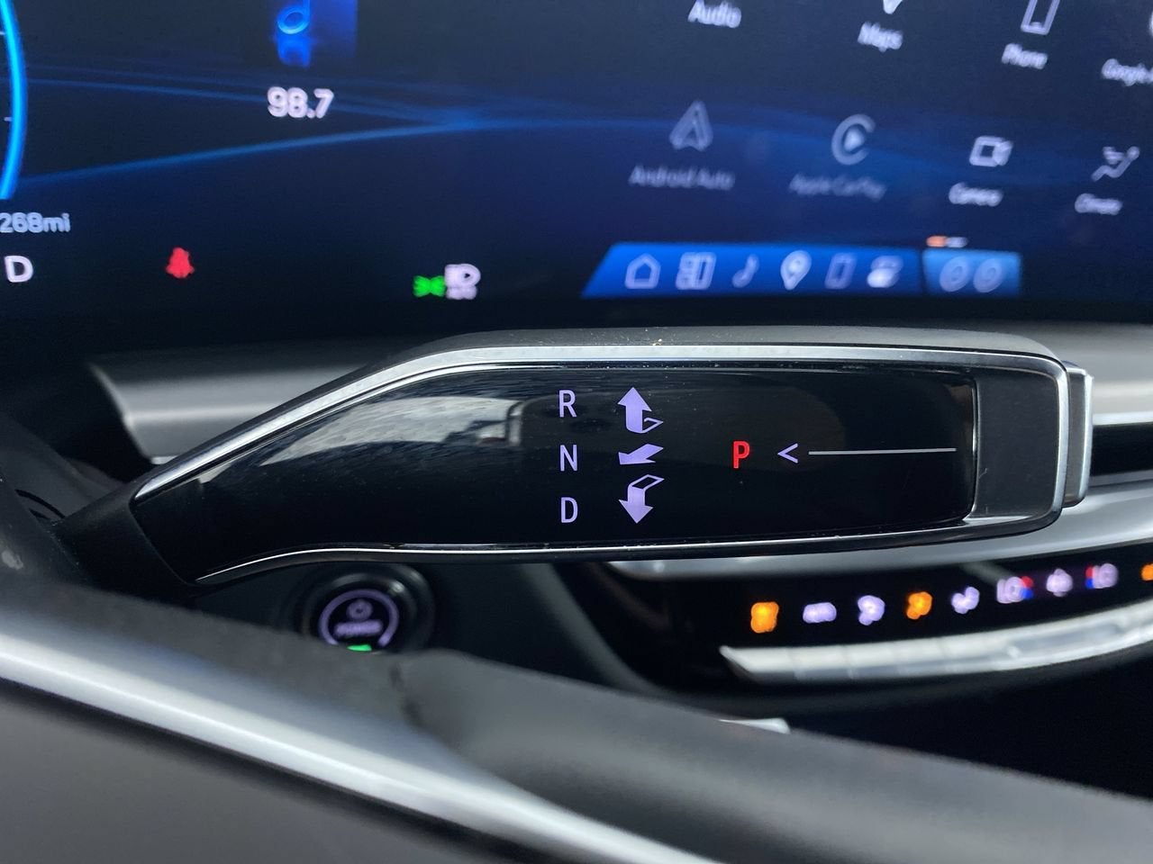 2024 Cadillac LYRIQ Sport 2