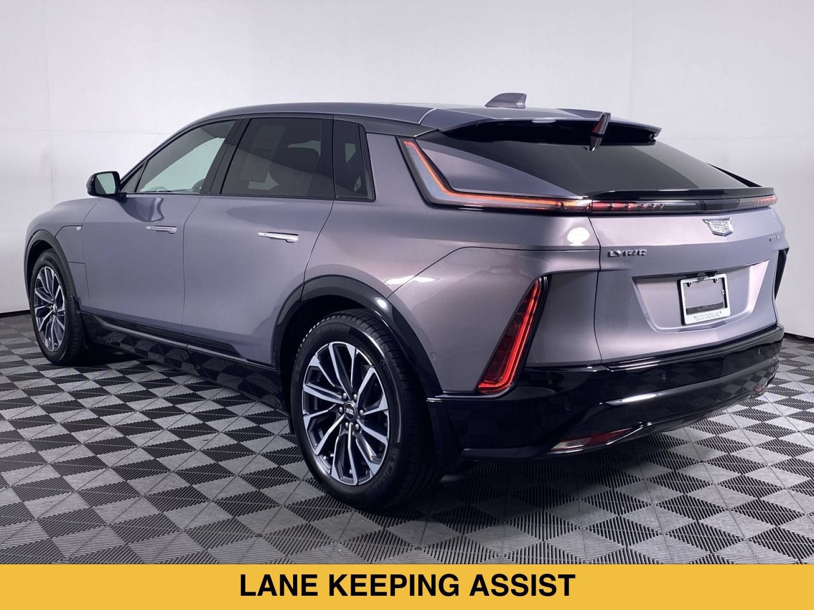 2024 Cadillac LYRIQ Sport 2