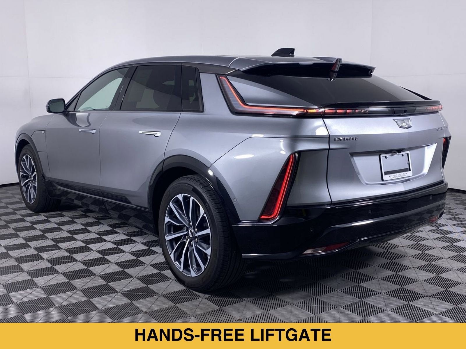 2024 Cadillac LYRIQ Sport 3