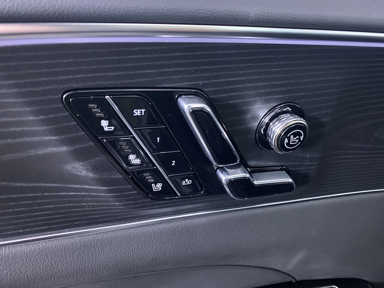 2026 Cadillac LYRIQ Premium Sport