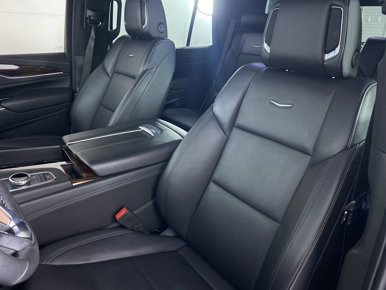 2022 Cadillac Escalade Luxury