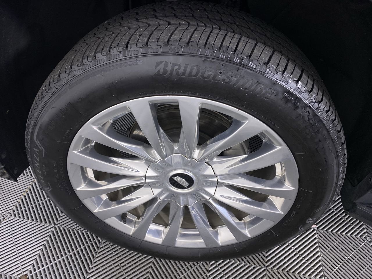 2022 Cadillac Escalade Luxury