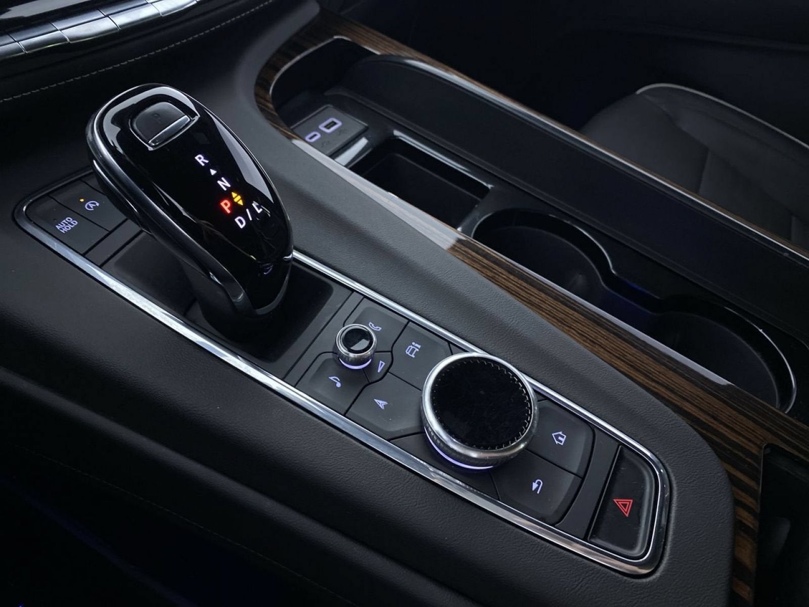 2023 Cadillac Escalade 4WD Premium Luxury