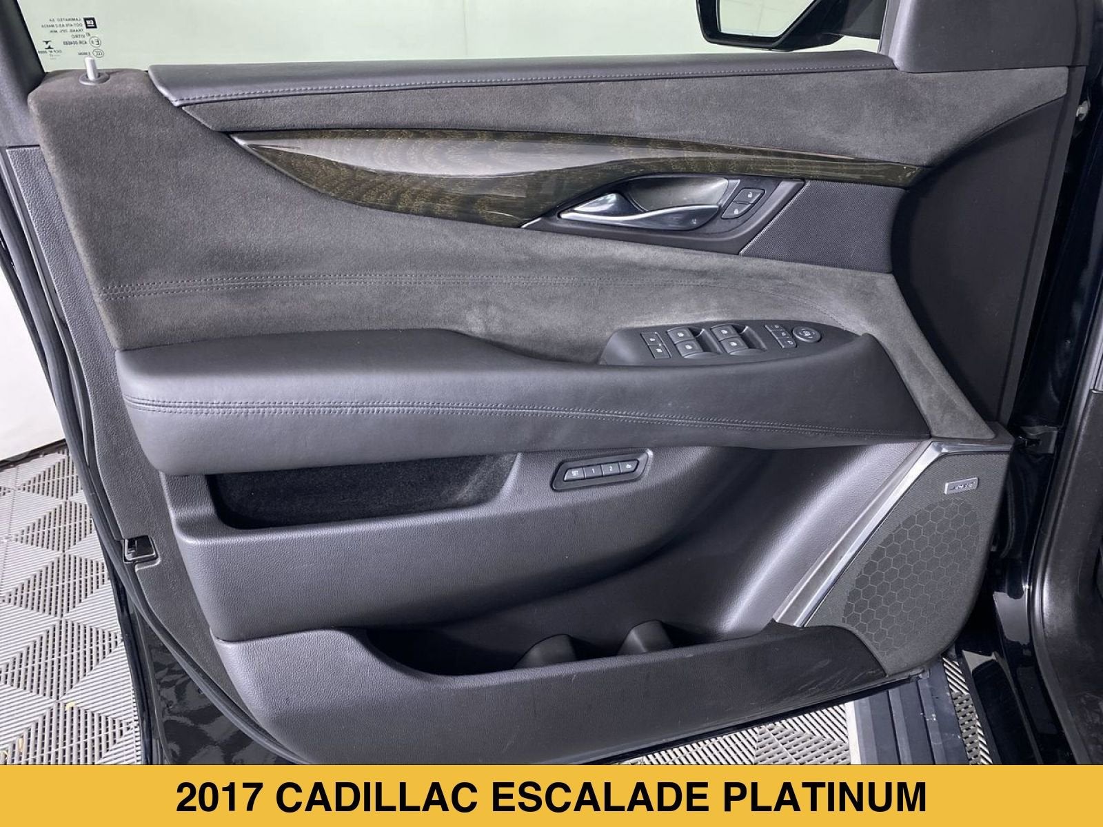 2017 Cadillac Escalade Platinum