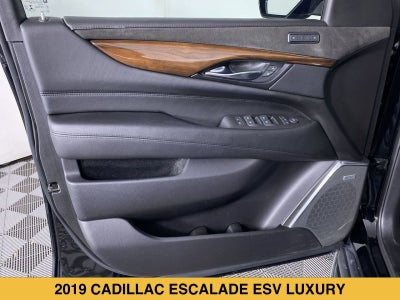 2019 Cadillac Escalade ESV Luxury