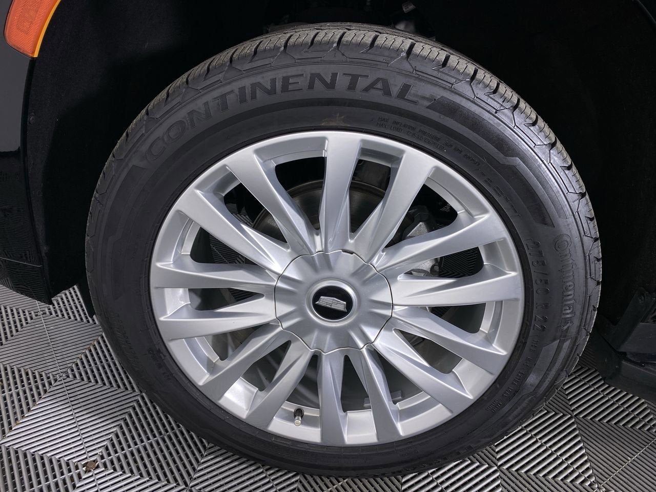 2023 Cadillac Escalade ESV Luxury