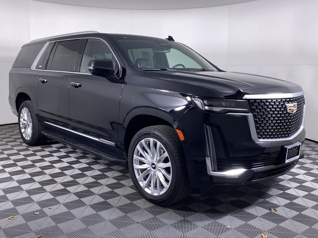 2023 Cadillac Escalade ESV Luxury