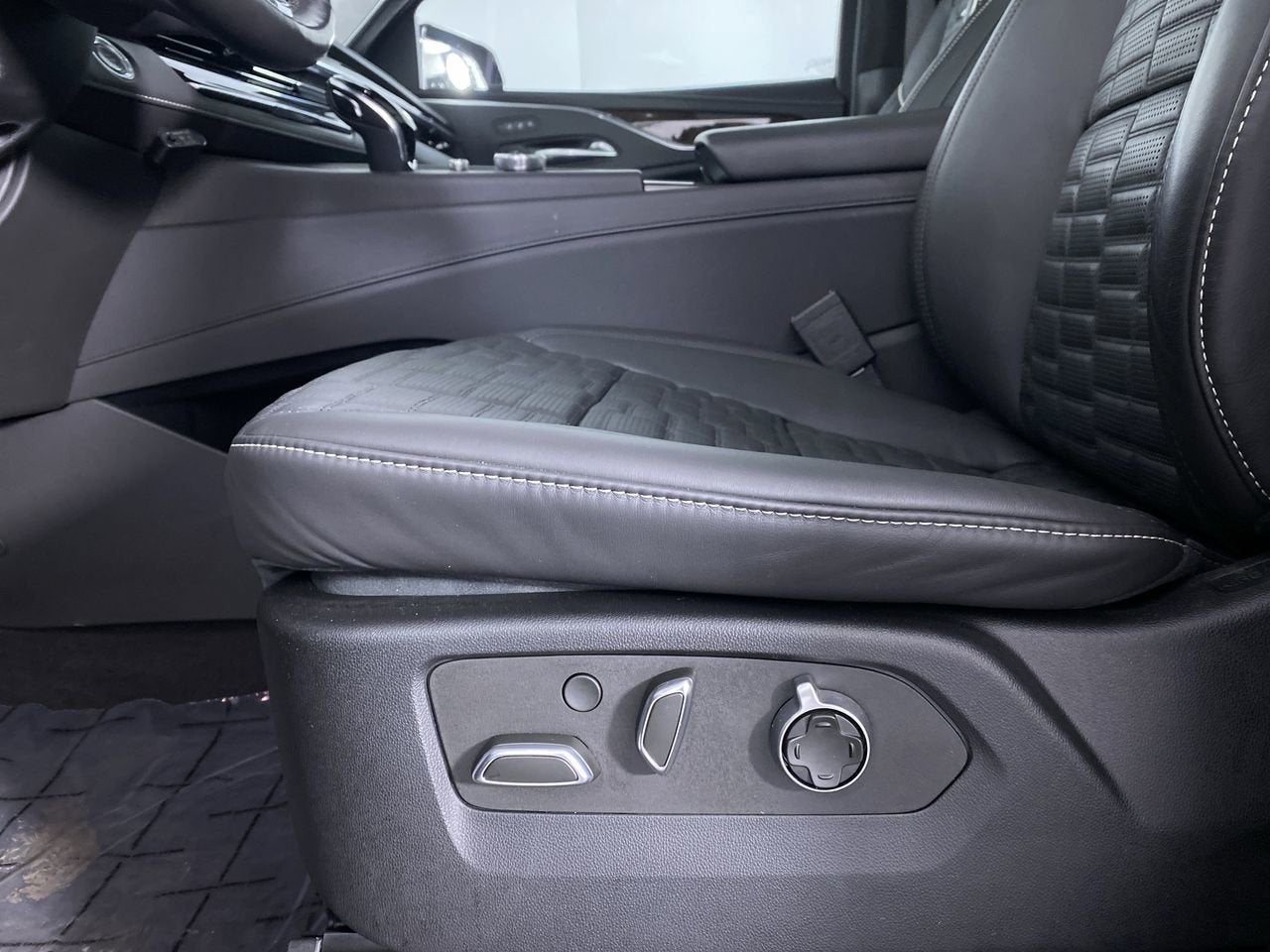 2023 Cadillac Escalade ESV Premium Luxury Platinum