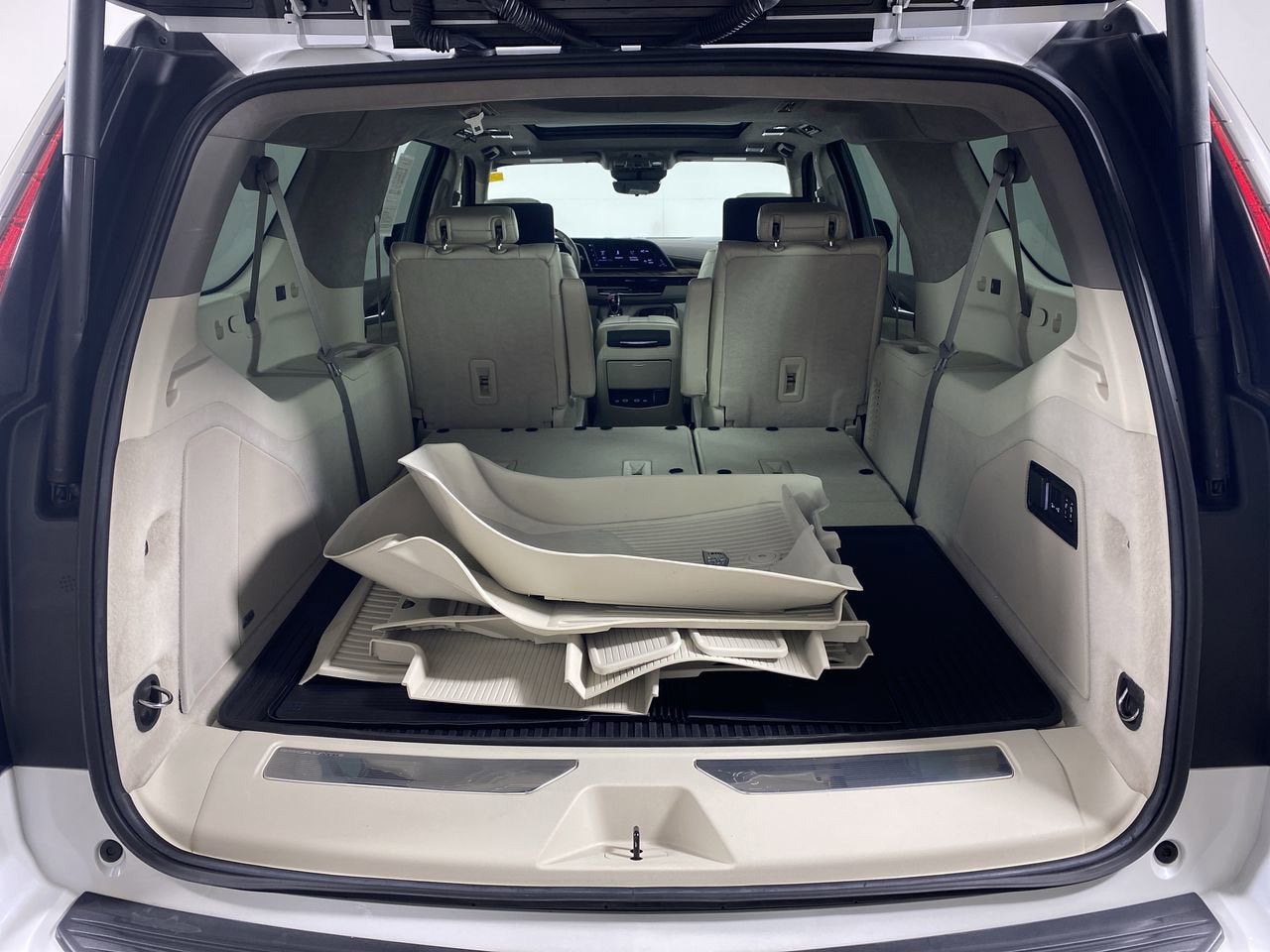 2023 Cadillac Escalade ESV Premium Luxury Platinum